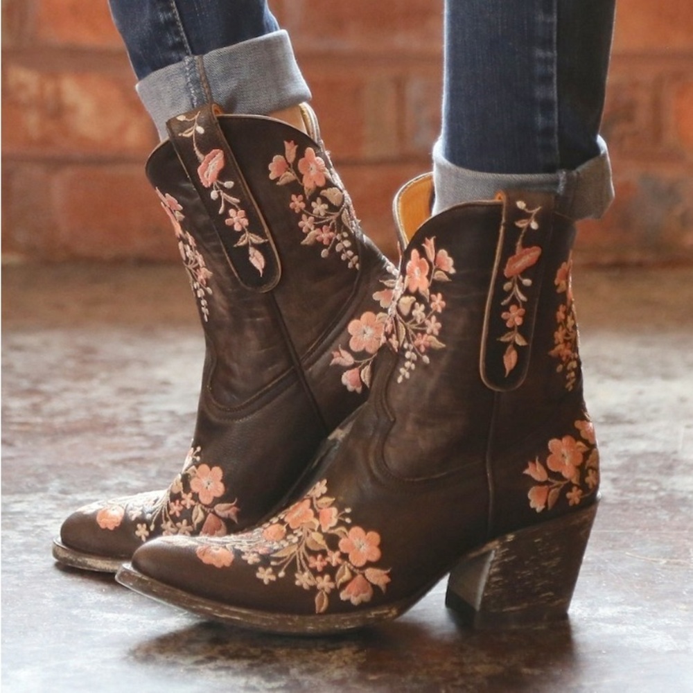 Old Gringo Sora 8” Chocolate Leather with Pink Floral Embroidered Ankle Boots